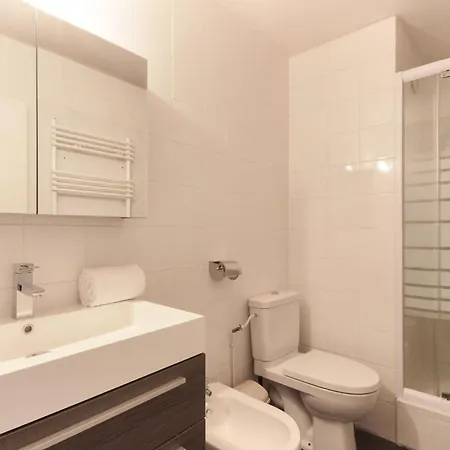 L'outa - Center Of - Mont-blanc View * Шамони