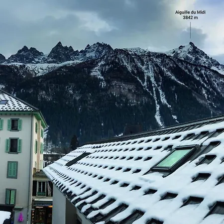 L'outa - Center Of - Mont-blanc View シャモニー